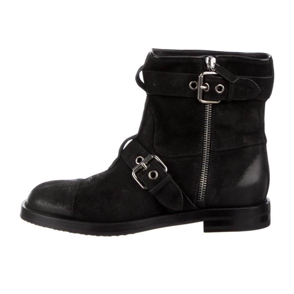 Gucci leather Boots.